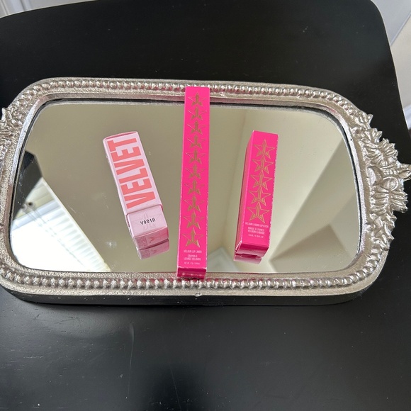 NIB Jeffree Star Lot of 3 Velour Lip Liner, Velour Liquid Lipstick & Velvet Trap - Picture 1 of 3